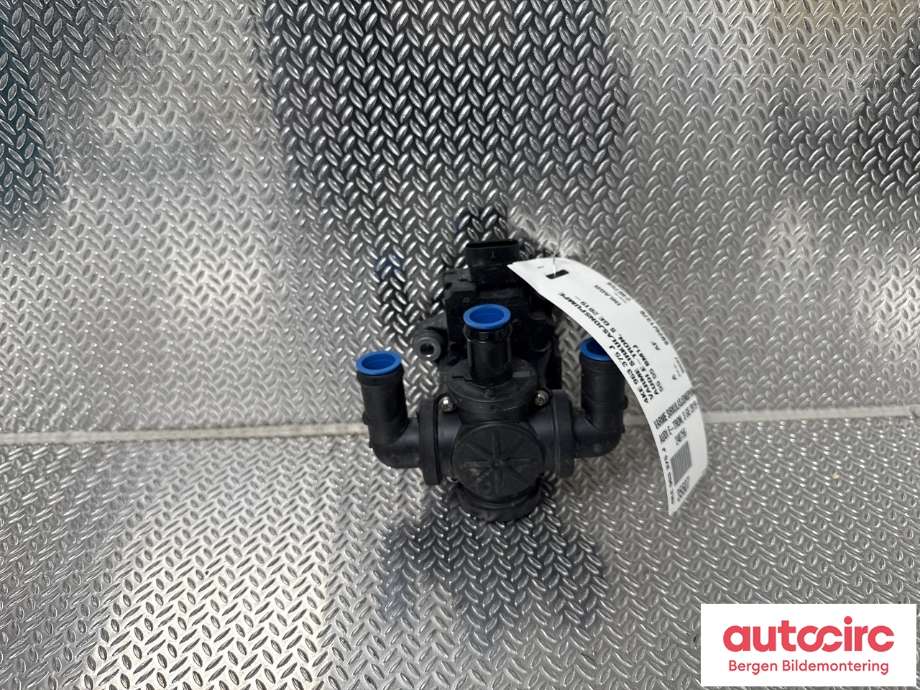 Sirkulasjonspumpe til Audi e-tron 2018-->> (AUDI|4KE 963 375 K|4KE 963 375 Q|)