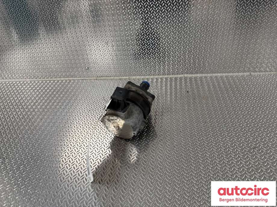 Vannpumpe til Audi e-tron 2018-->>  (AUDI|4KE 965 567 C|)