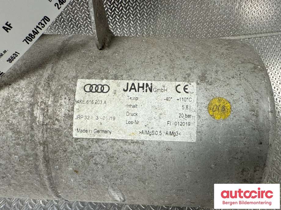Diverse deler til Audi e-tron 2018-->>  (AUDI|4KE 616 203 A|)