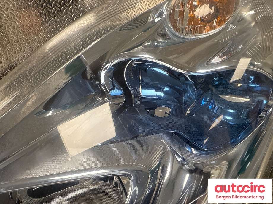 Frontlykt venstre halogen til Nissan Leaf 2011-2017 (Type I)  (NISSAN|260603NA3C|)