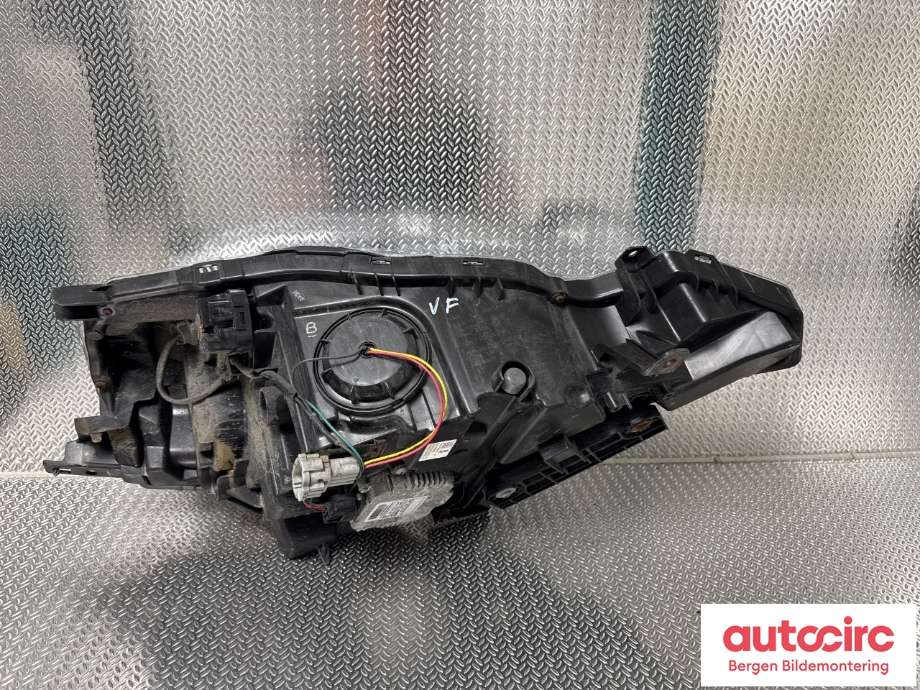 Frontlykt venstre halogen til Nissan Leaf 2011-2017 (Type I)  (NISSAN|260603NA3C|)