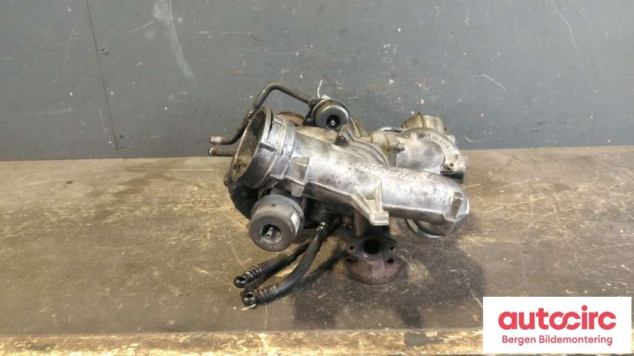 Turbo til BMW 5-Serie 2003-2010 (E60/E61) (E60/E61) (BMW|11 65 7 794 572|11 65 7 794 571|)