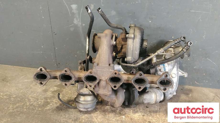 Turbo til BMW 5-Serie 2003-2010 (E60/E61) (E60/E61) (BMW|11 65 7 794 572|11 65 7 794 571|)