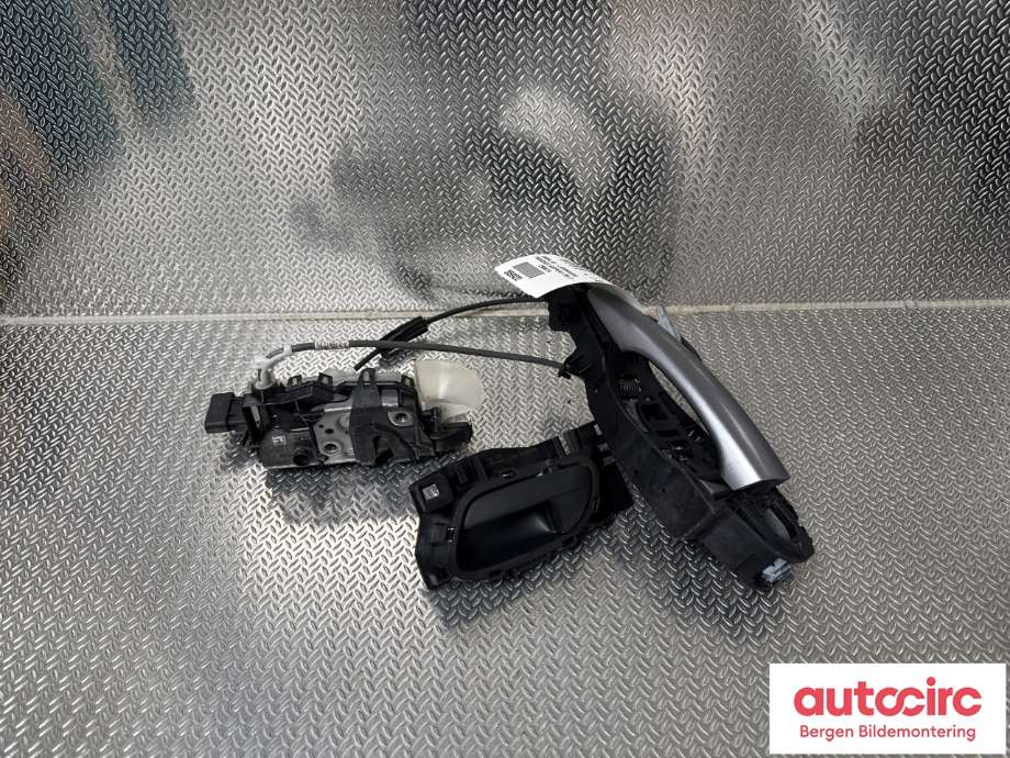Låsekasse venstre til Peugeot Expert 2016-->> (Type III) (PEUGEOT||9688834180)