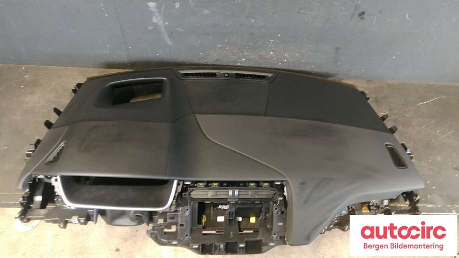 Dashbord til Jaguar I-PACE 2018-->>  (JAGUAR|T4K9578PVJ|)