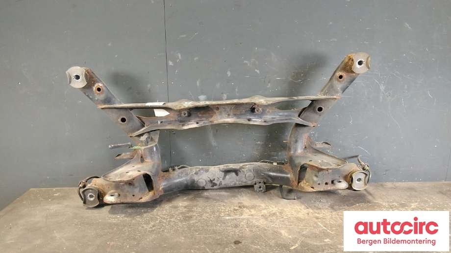 Travers bak til VW Tiguan 2016-2020 (Type II, Fase 1)  (VOLKSWAGEN|5Q0 505 235 J|)