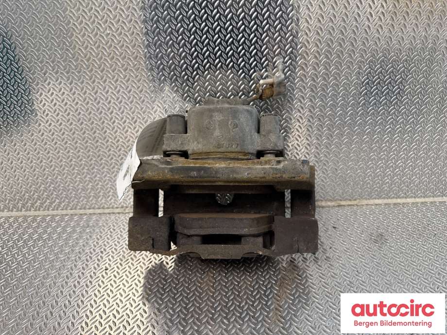 Bremsecaliper venstre foran til BMW 5-Serie 2010-2017 (F10/F11) (F10/F11) (BMW|34 11 6 791 919|)