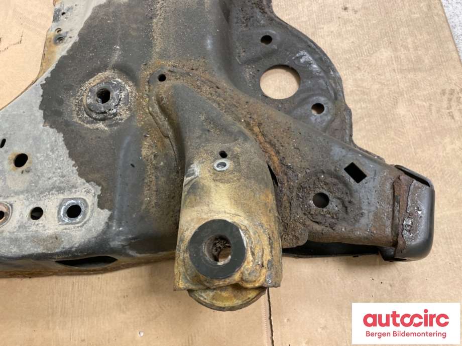 Travers foran hoved til Toyota Proace 2016-->> (Type II)  (TOYOTA|SU001A6814|)