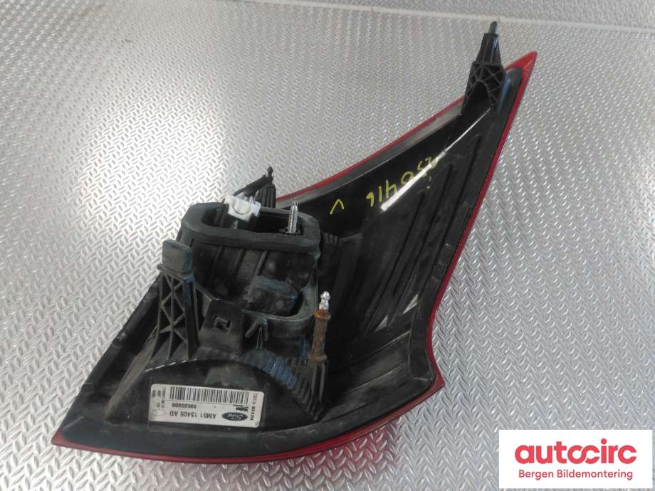 Baklykt venstre til Ford C-Max 2010-2015 (Type II, Fase 1) (FORD|2035590|AM51-13405-AF|)