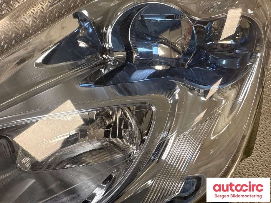 Frontlykt venstre halogen til Nissan Leaf 2011-2017 (Type I)  (NISSAN|260603NA3C|)