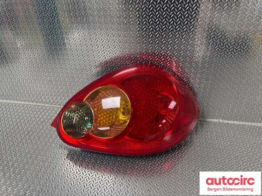 Baklykt høyre til Toyota Aygo 2005-2014 (Type I) (TOYOTA|815510H020|)