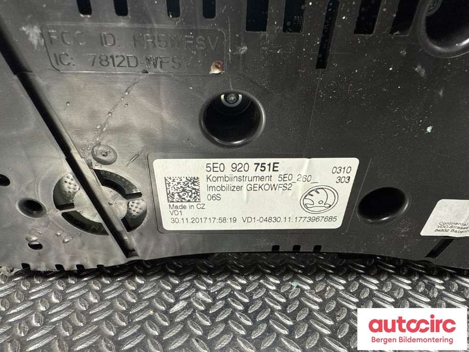 Speedometer til Škoda Octavia 2017-2020 (Type III, Fase 2)  (SKODA|5E0 920 751 E|)