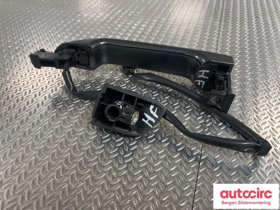 Dørhåndtak utv høyre til Isuzu D-Max 2021-->> (Type III)  (ISUZU|8979054680||8974780210)