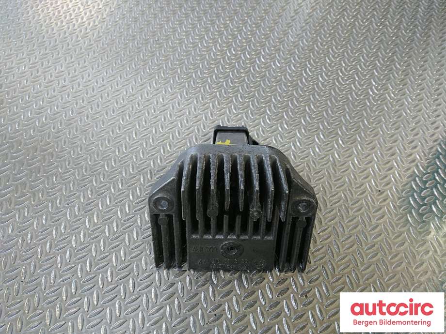 Styreenhet xenon/ballast til BMW 1-Serie 2011-2015 (Fase 1) (F20/F21) (F20/F21) (BMW|63 11 7 296 905||178422-00)