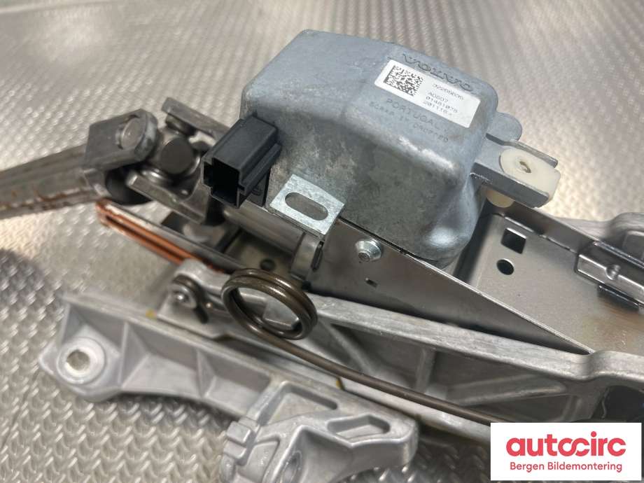 Rattaksel til Volvo V60 / V60 CC 2018-->> (Type II)  (VOLVO|31658239|)