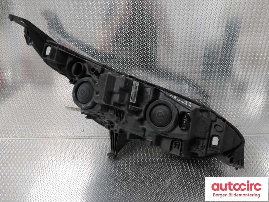 Frontlykt venstre halogen til Ford Transit Connect 2018-->> Type II, Fase 2  (FORD|1949635|FT11-13W030-DB|)