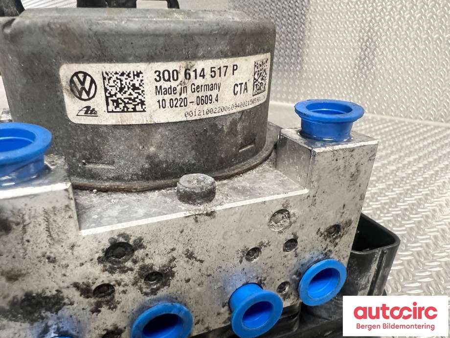 ABS sentral til Škoda Octavia 2013-2016 (Type III, Fase 1) (SKODA|3Q0 614 517 P|)
