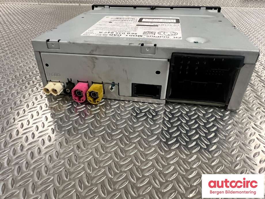 Bilstereo til Škoda Octavia 2013-2016 (Type III, Fase 1) (SKODA|5E0 035 842 A|)