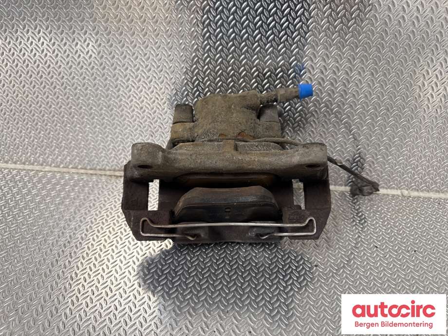 Bremsecaliper venstre foran til Audi A4, Allroad 2009-2016 (Type I) (B8) (B8) (AUDI|8K0 615 123 C|)