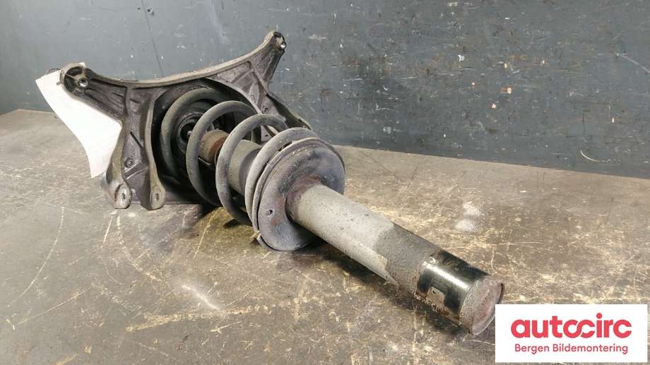 Fjærbein høyre foran til Audi A4, Allroad 2009-2016 (Type I) (B8) (B8) (AUDI|8K0 413 031 BC|)