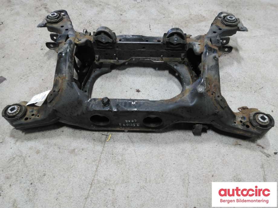 Travers bak til Volvo V60 / V60 CC 2018-->> (Type II)  (VOLVO|32292935|)