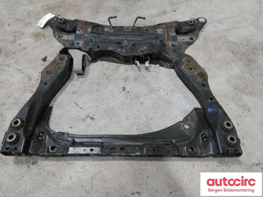 Travers foran hoved til Volvo V60 / V60 CC 2018-->> (Type II)  (VOLVO|32381810|)