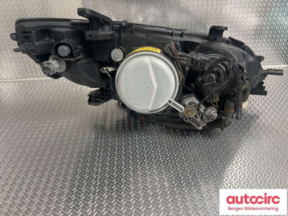 Frontlykt venstre halogen til Subaru Legacy 2007-2009 (Type IV, Fase 2)  (SUBARU|84990AG510|)