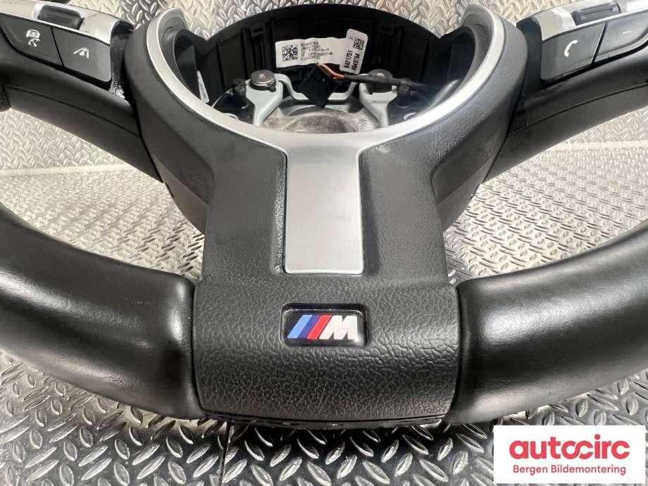 Ratt til BMW 3-Serie 2012-2018 (F30/F31/F34) (F30/F31/F34) (BMW|32 30 7 850 404|)
