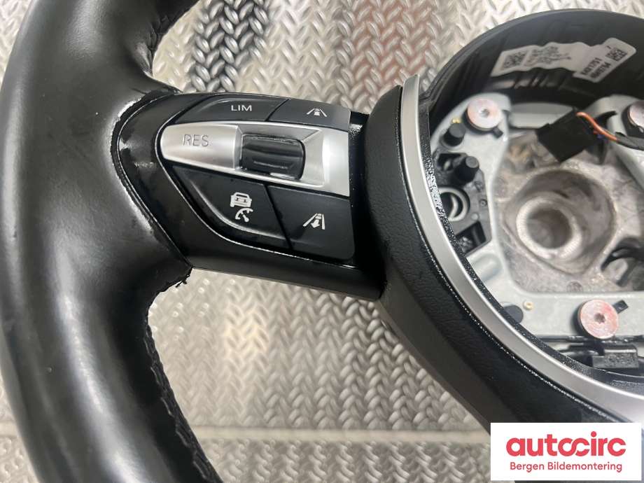 Ratt til BMW 3-Serie 2012-2018 (F30/F31/F34) (F30/F31/F34) (BMW|32 30 7 850 404|)