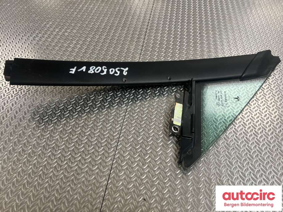 Diverse deler til Tesla Model S 2013-2016 (Fase 1)  (TESLA|6006644-00-F|)