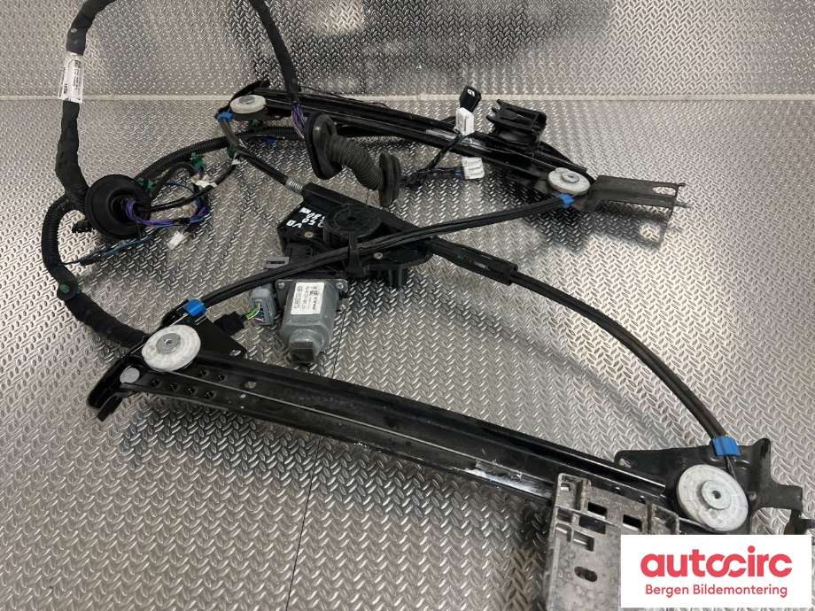 Ruteheis til Tesla Model S 2013-2016 (Fase 1)  (TESLA|6006334-00-G|)