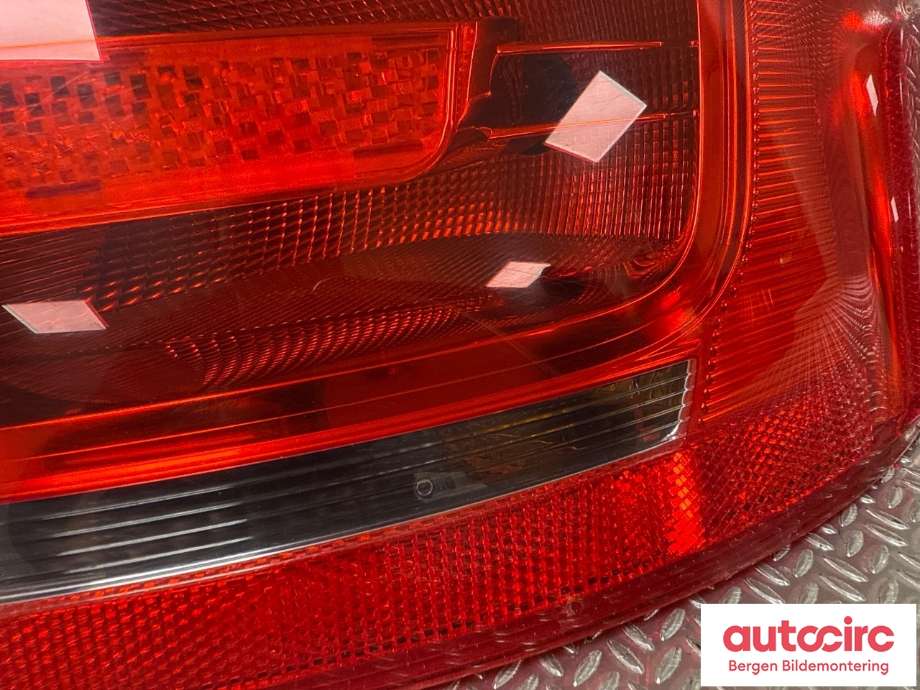 Baklykt høyre til Audi A4 2007-2014 (Type IV) (B8) (B8) (AUDI|8K5 945 096 D|)