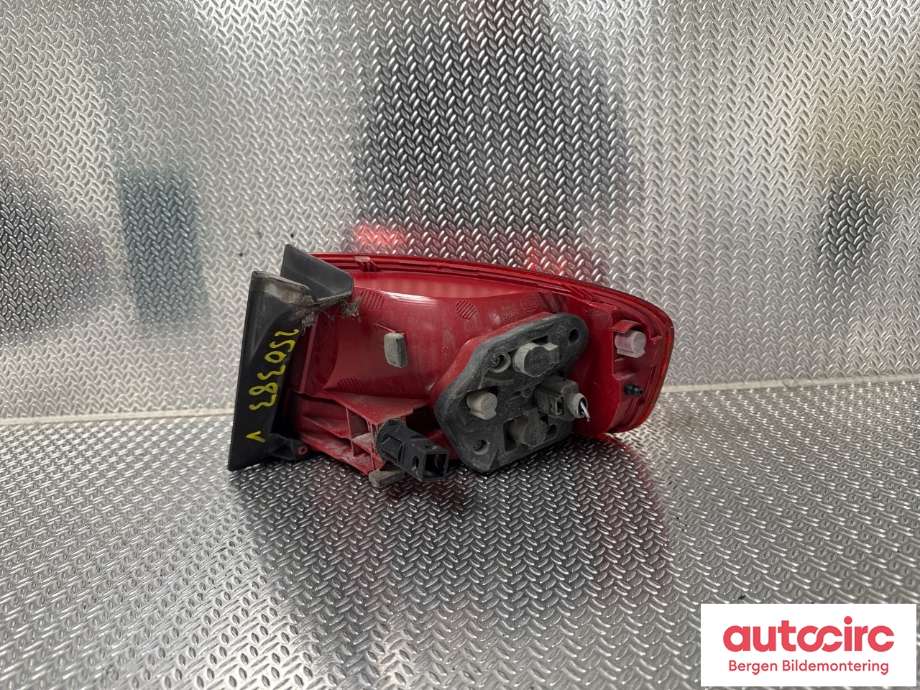 Baklykt venstre til Audi A4 2007-2014 (Type IV) (B8) (B8) (AUDI|8K5 945 095 D|)