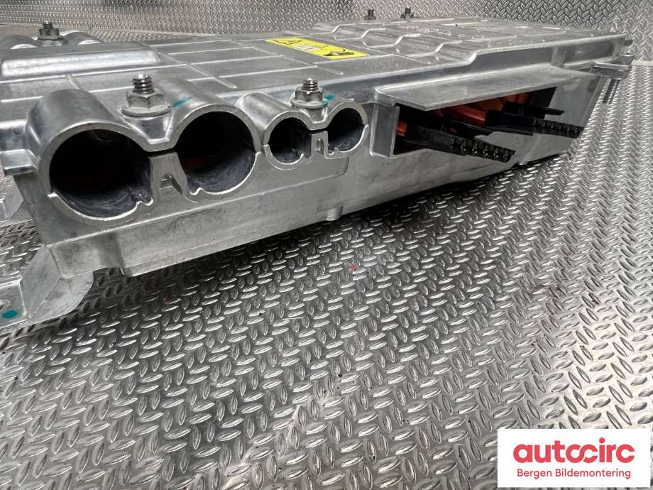 Diverse deler til Tesla Model S 2013-2016 (Fase 1)  (TESLA|1048912-00-A|)