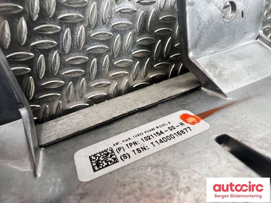 Diverse deler til Tesla Model S 2013-2016 (Fase 1)  (TESLA|1048912-00-A|)