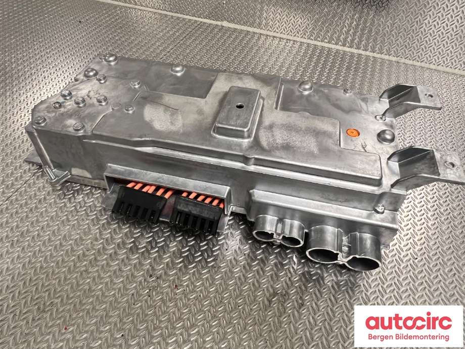 Diverse deler til Tesla Model S 2013-2016 (Fase 1)  (TESLA|1048912-00-A|)
