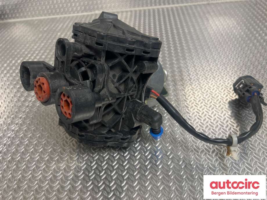 Vakuumpumpe til Tesla Model S 2013-2016 (Fase 1)  (TESLA|6006359-00-A|)