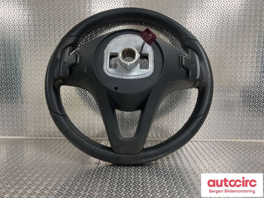 Ratt til Mercedes B-Klasse 2011-2018 (W246) (W246) (MERCEDES|A 000 460 46 03||A 000 460 46 03 9E38)