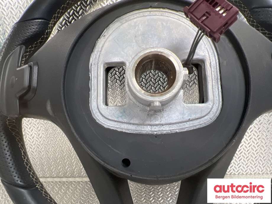 Ratt til Mercedes B-Klasse 2011-2018 (W246) (W246) (MERCEDES|A 000 460 46 03||A 000 460 46 03 9E38)