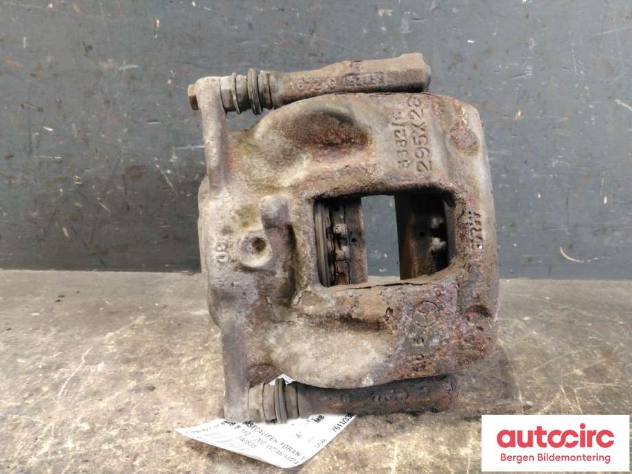 Bremsecaliper venstre foran til Mercedes B-Klasse 2011-2018 (W246) (W246) (MERCEDES|A 000 421 37 81|)