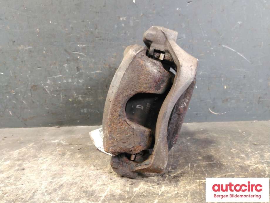 Bremsecaliper venstre foran til Mercedes B-Klasse 2011-2018 (W246) (W246) (MERCEDES|A 000 421 37 81|)