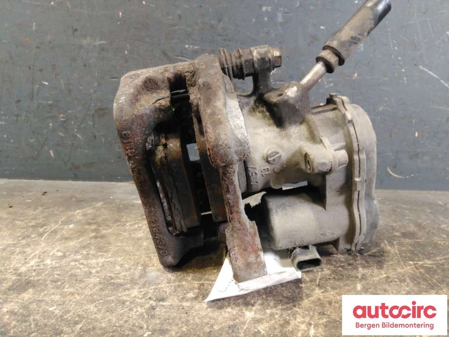 Bremsecaliper venstre bak til Mercedes B-Klasse, 2011-2018 (W246) (W246) (MERCEDES|A 000 423 23 81)