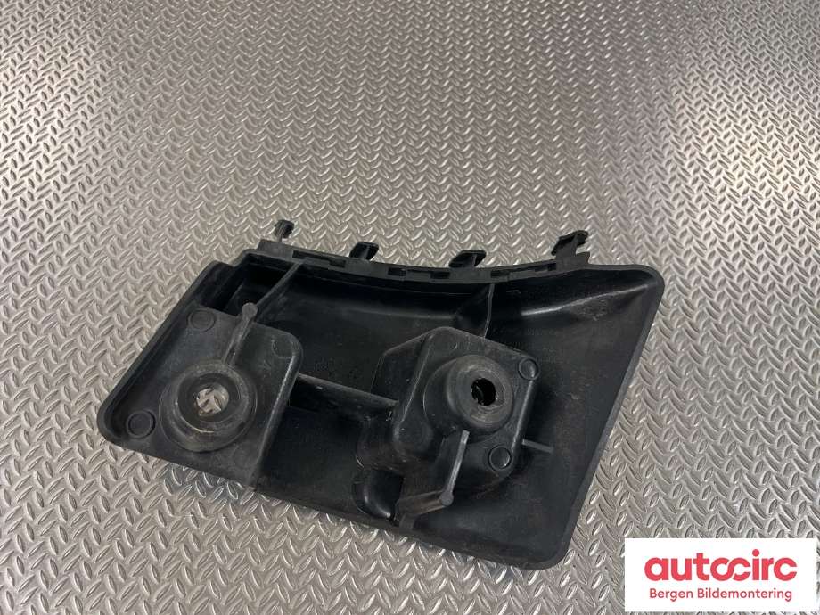 Diverse deler til Mercedes B-Klasse 2011-2018 (W246) (W246) (MERCEDES|A 246 885 01 65|)