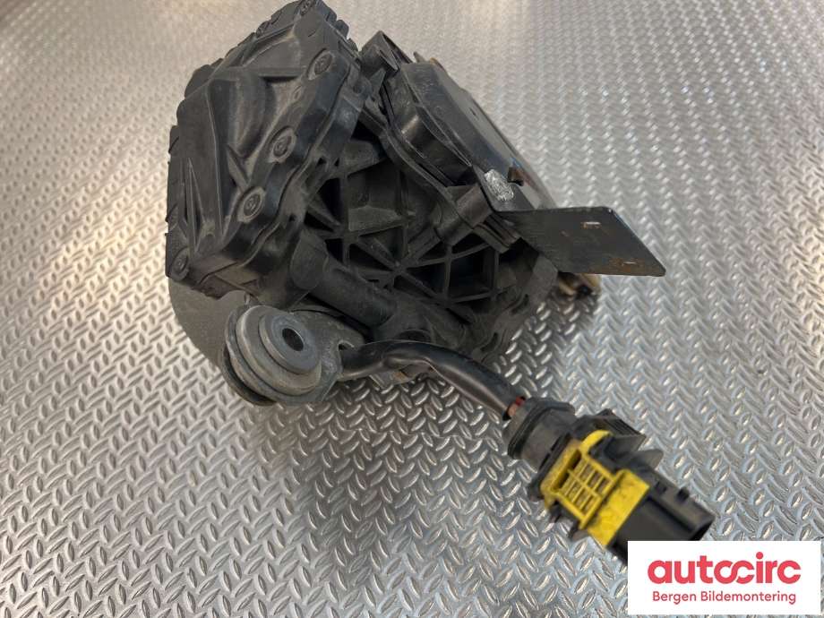 Vakuumpumpe til Mercedes B-Klasse 2011-2018 (W246) (W246) (MERCEDES|A 242 430 06 32|)