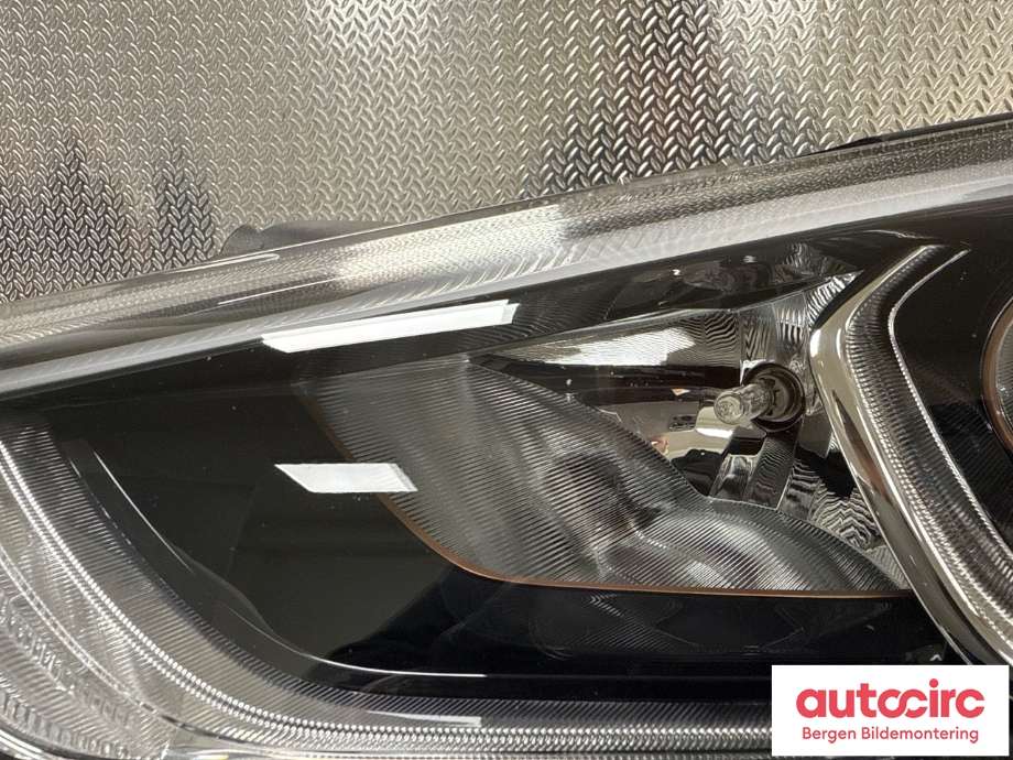 Frontlykt venstre halogen til Hyundai Ioniq Electric 2019-->> (Fase 2)  (HYUNDAI|92101G 7000WPR|)