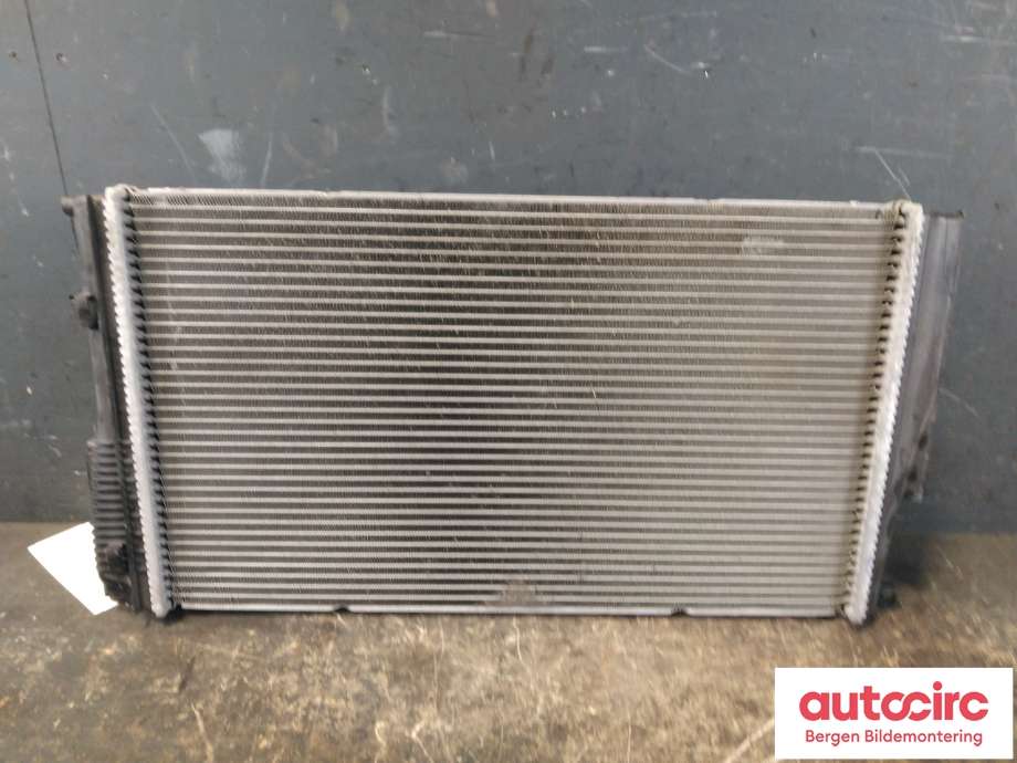 Radiator (automat gir) til BMW i3 2013-2022  (BMW|17 11 7 600 511|)