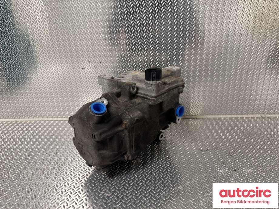 Aircondition kompressor til Toyota Yaris 2014-2020 (Type III, Fase 2) (TOYOTA|8837052012|)