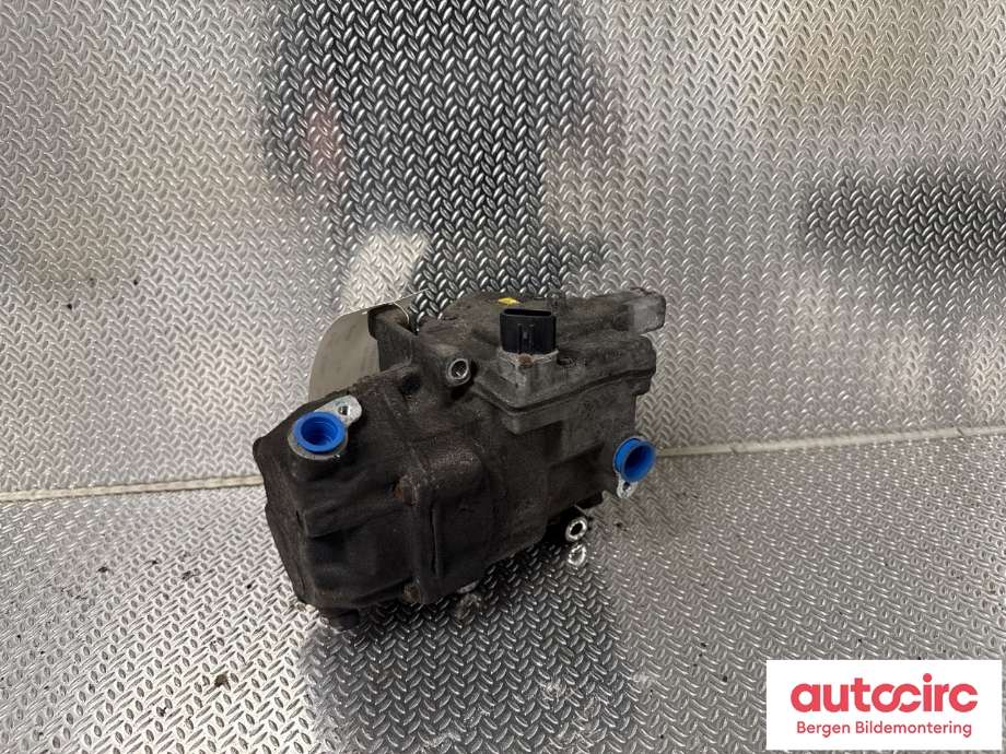 Aircondition kompressor til Toyota Yaris 2012-2014 (Type III, Fase 1)  (TOYOTA|8837052011|)