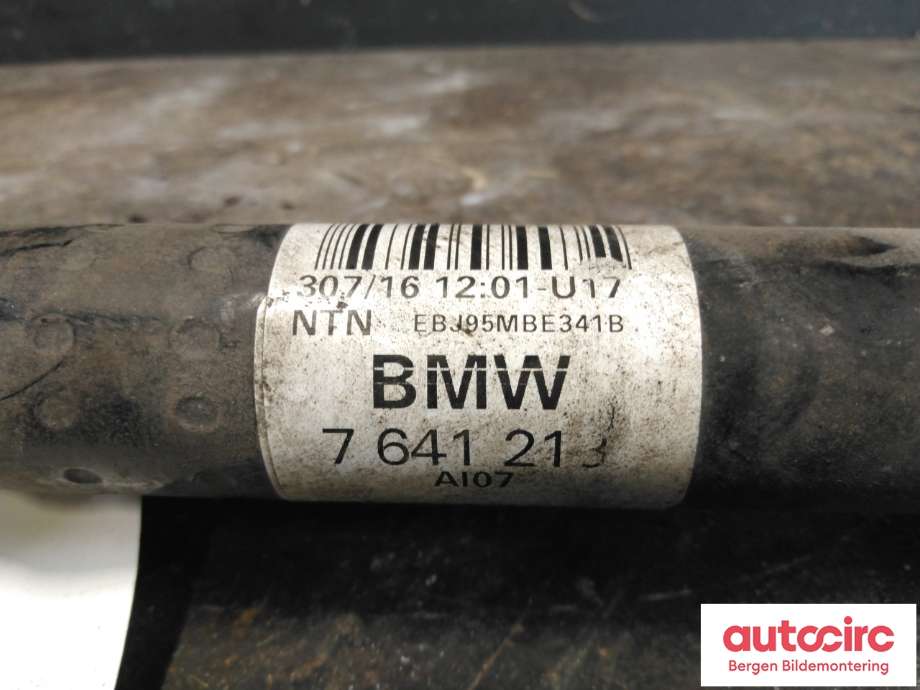 Drivaksel venstre bak, elbil til BMW i3 2013-2022  (BMW|33 20 7 641 213|)