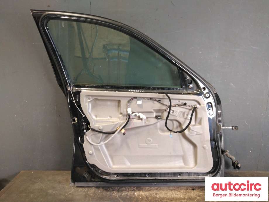 Dør venstre foran til BMW 5-Serie 2003-2010 (E60/E61) (E60/E61) (BMW|41 51 5 A2A 3A5|)